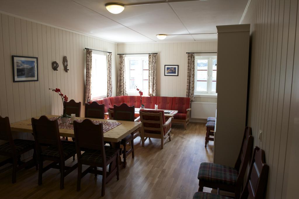 Smuksjoseter Apartments Hovringen Bagian luar foto